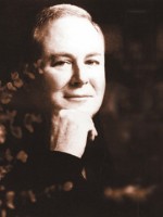 Juan Adriansens, Comentarista y Escritor