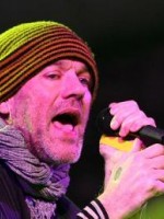 John Michael Stipe, Cantante de REM