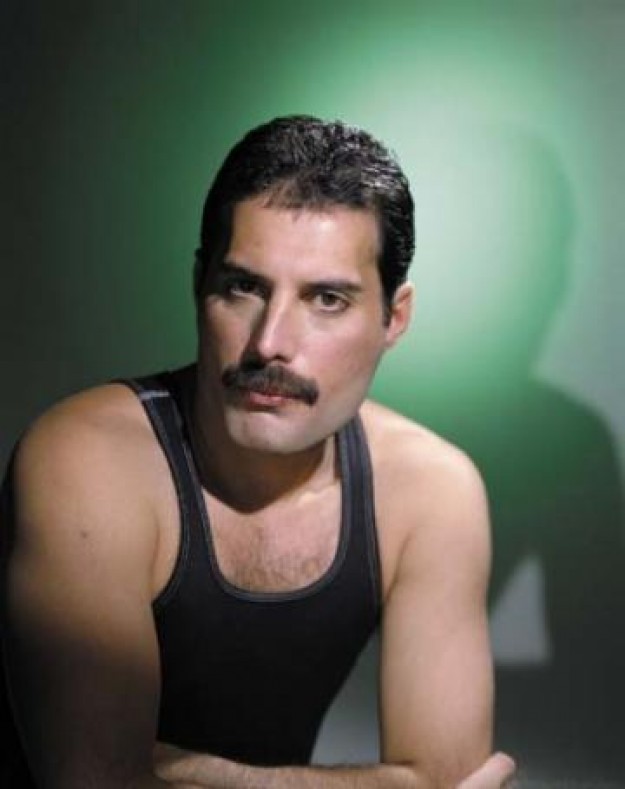 Freddie Mercury, Cantante y Letrista