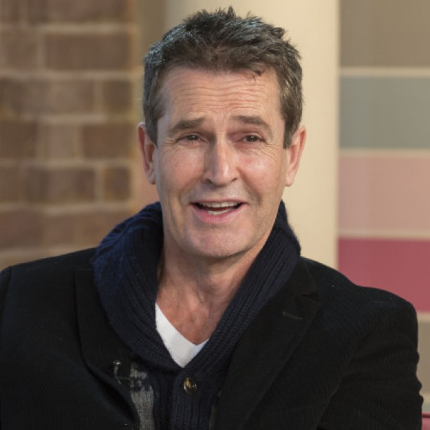 Everett continúa viendo su homosexualidad como un problema