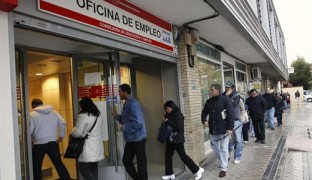 Los parados de larga duración en España se multiplican por siete desde el inicio de la crisis