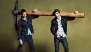 Patrick Kafka y Dmitriy Tan­ner, rostros aniñados de la nueva colección de Diesel 2012