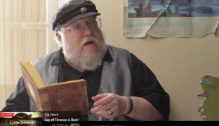 El creador de ‘Juego de Tronos’ se mete con los fans en una comedia gay
