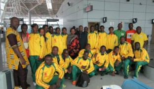 Expulsan a un atleta camerunés del equipo nacional por rumores sobre su homosexualidad